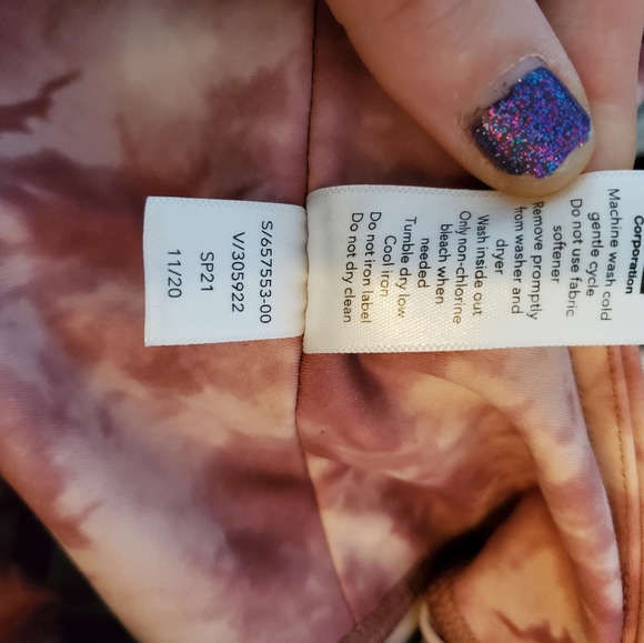 Athleta Elation Printed 7/8 tight - Picture 5 of 6